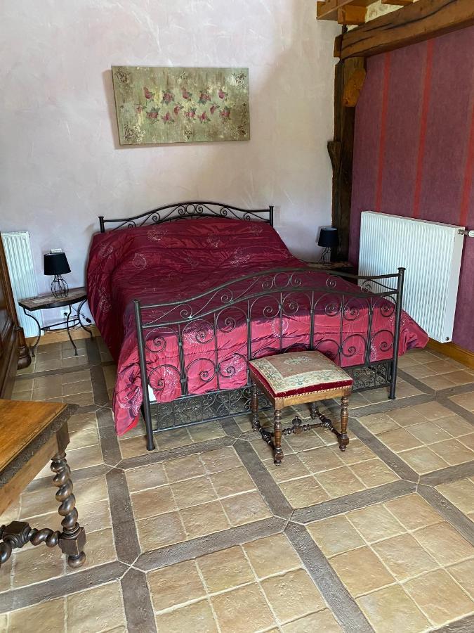 Le Domaine De Tizo 호텔 Saint-Victor-de-Morestel 외부 사진