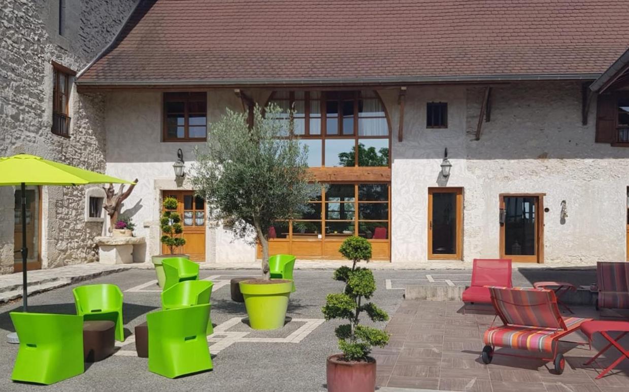 Le Domaine De Tizo 호텔 Saint-Victor-de-Morestel 외부 사진