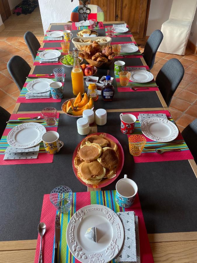 Le Domaine De Tizo 호텔 Saint-Victor-de-Morestel 외부 사진